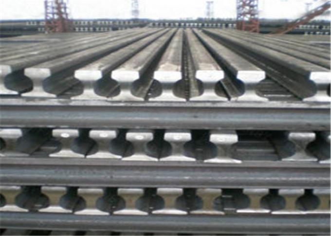 材料55Q/鉄道の柵のためのQ235Bの軽い鋼鉄柵の強い硬度